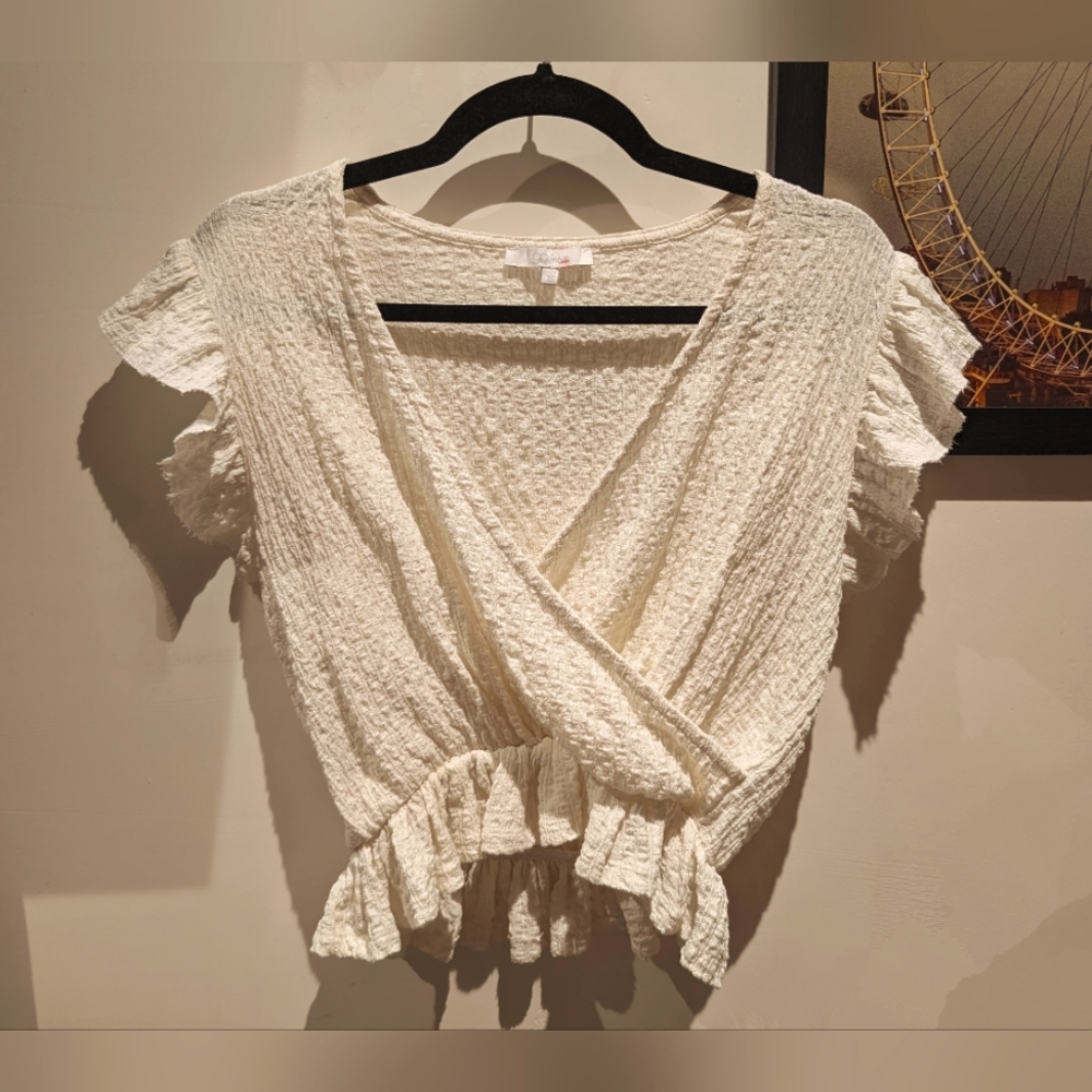 Glo Fashion London Cream Ruffle Crop Top – XS ✨